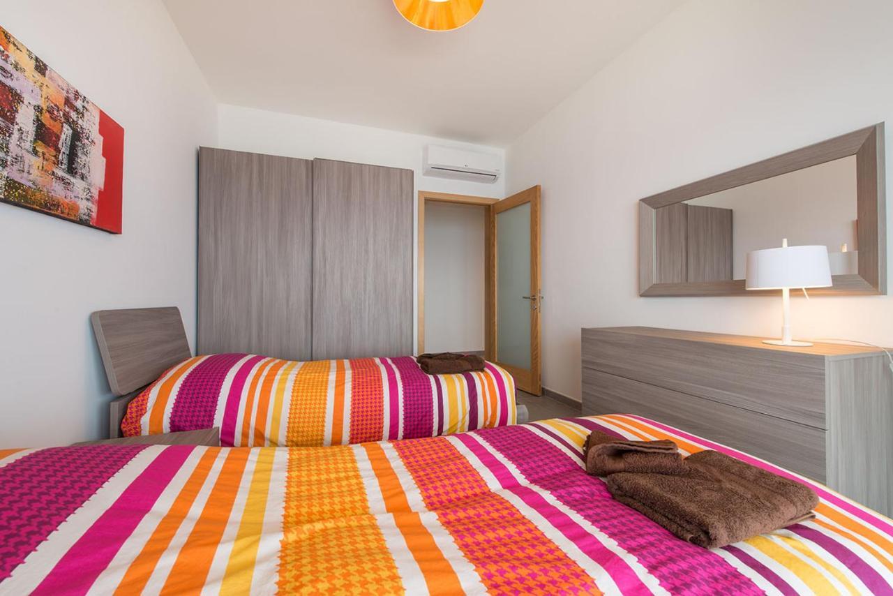 Seafront Luxury Apartment With Pool Sliema Dış mekan fotoğraf