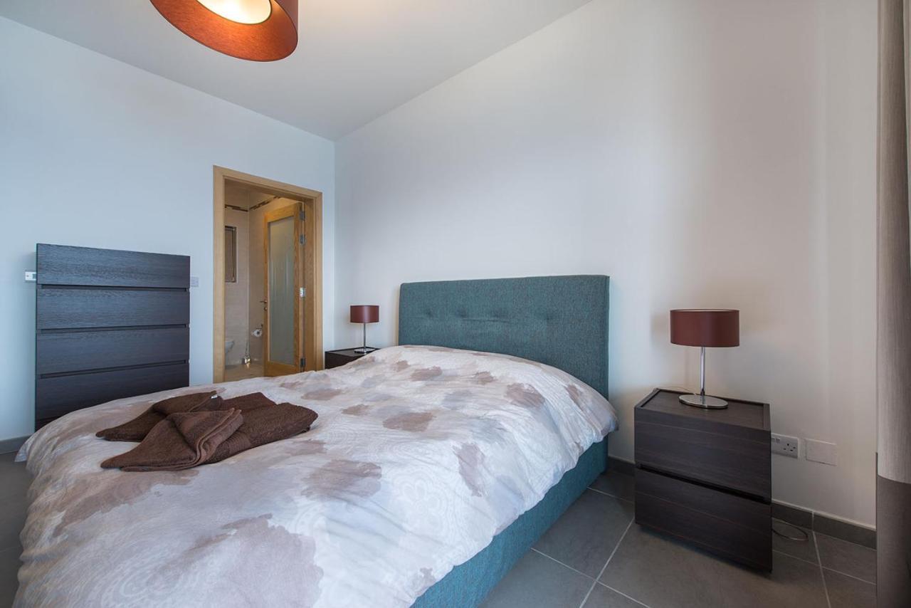 Seafront Luxury Apartment With Pool Sliema Dış mekan fotoğraf