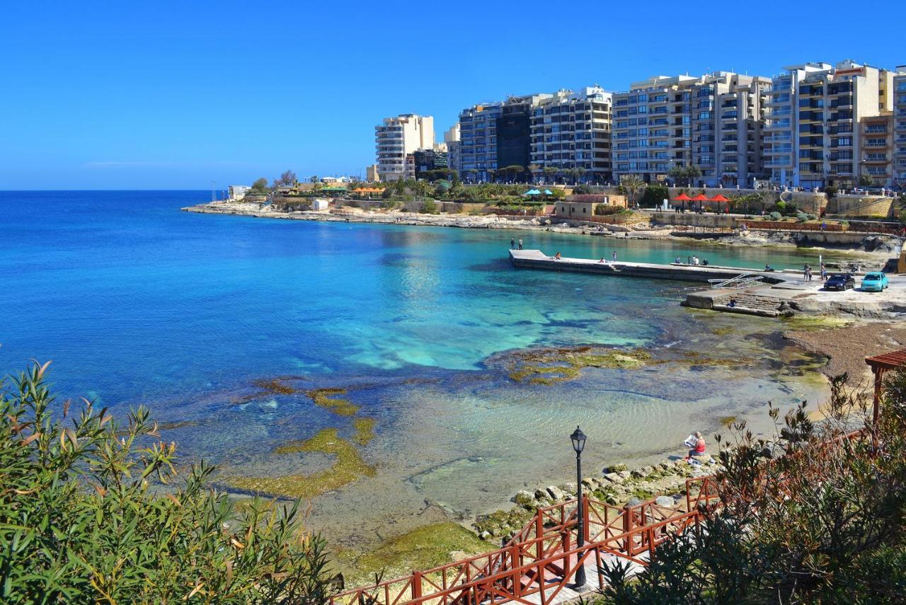 Seafront Luxury Apartment With Pool Sliema Dış mekan fotoğraf